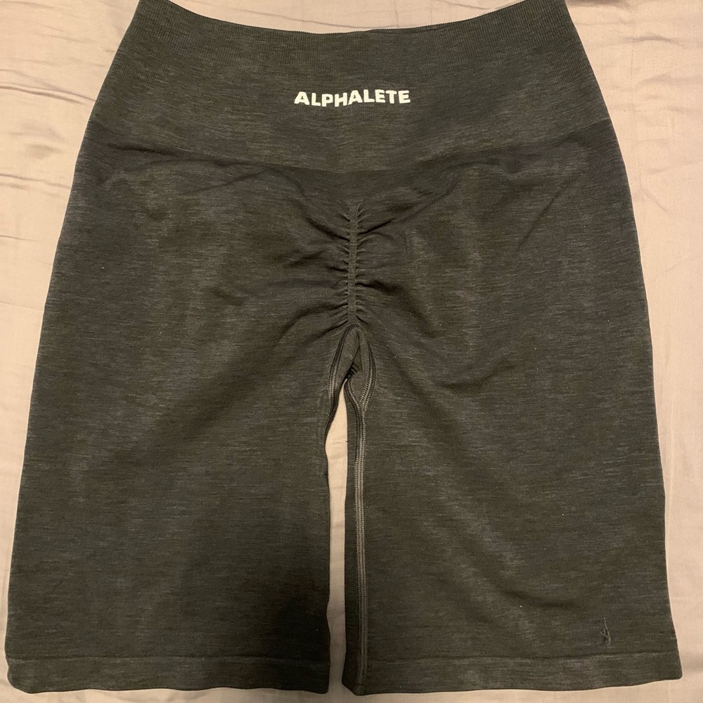 COPY - Alphalete amplify biker shorts